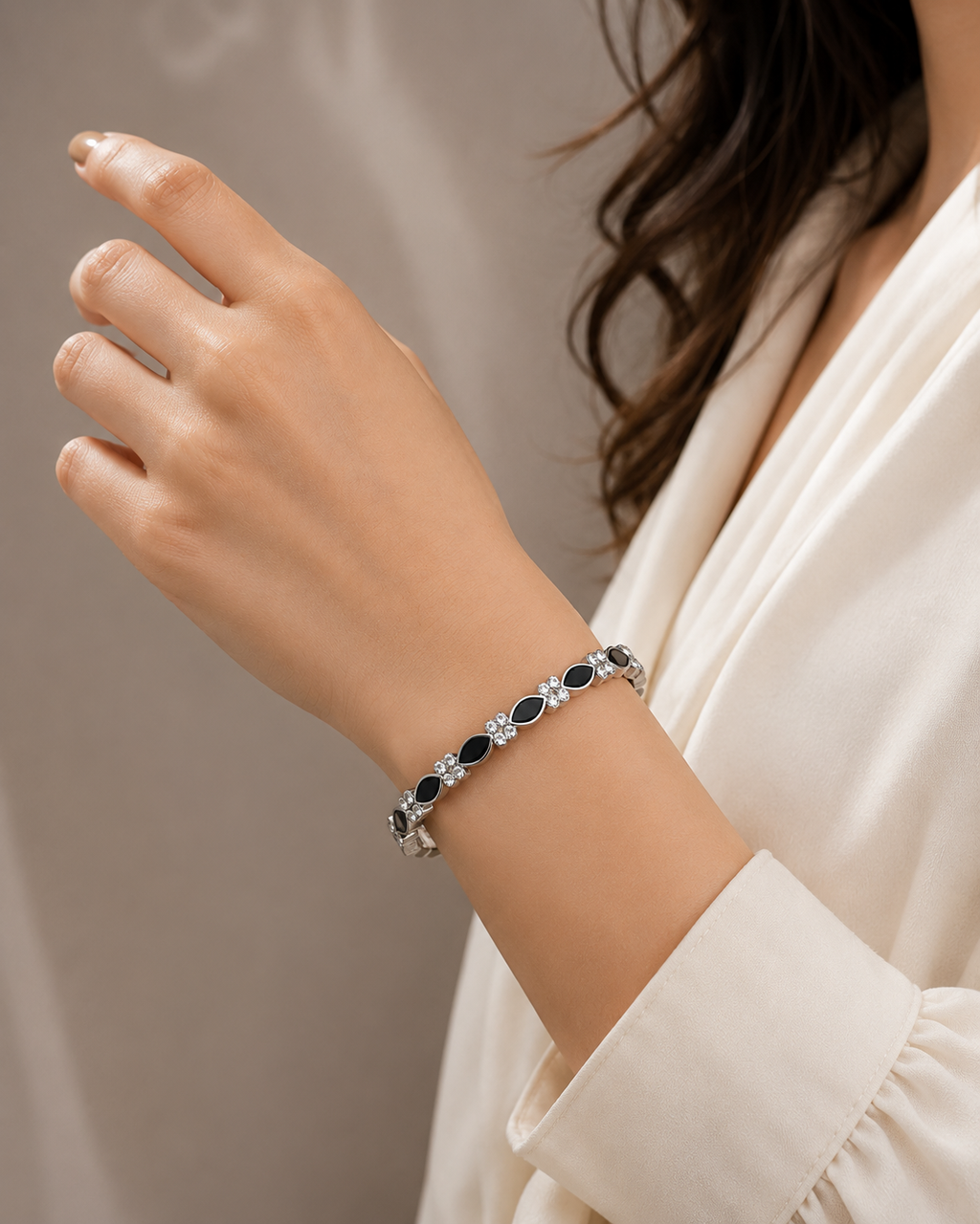 Midnight Crystal Bracelet – Silver